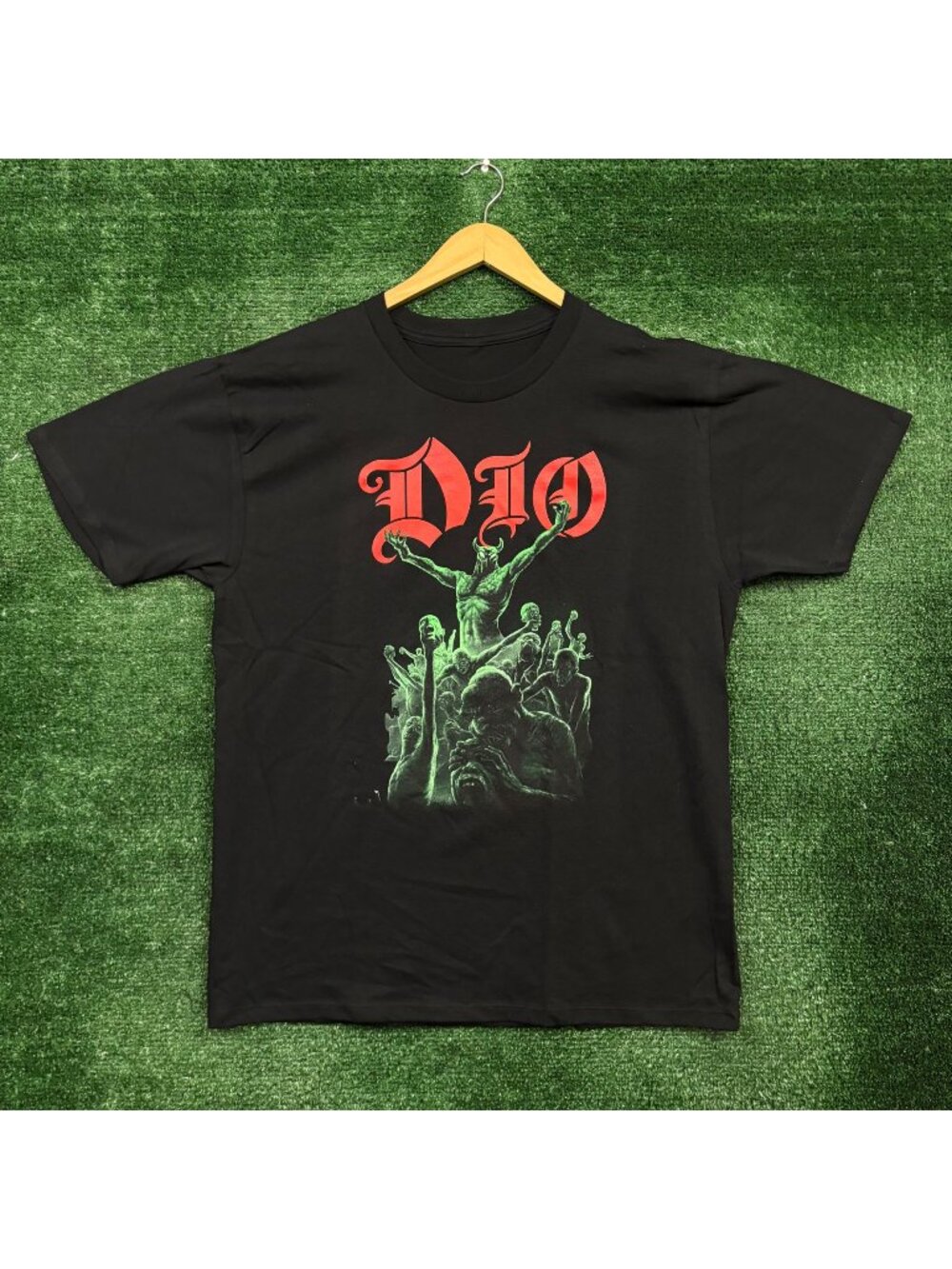 Stand Up and Shout Holy Diver Heavy Metal Band T-Shirt Size Large